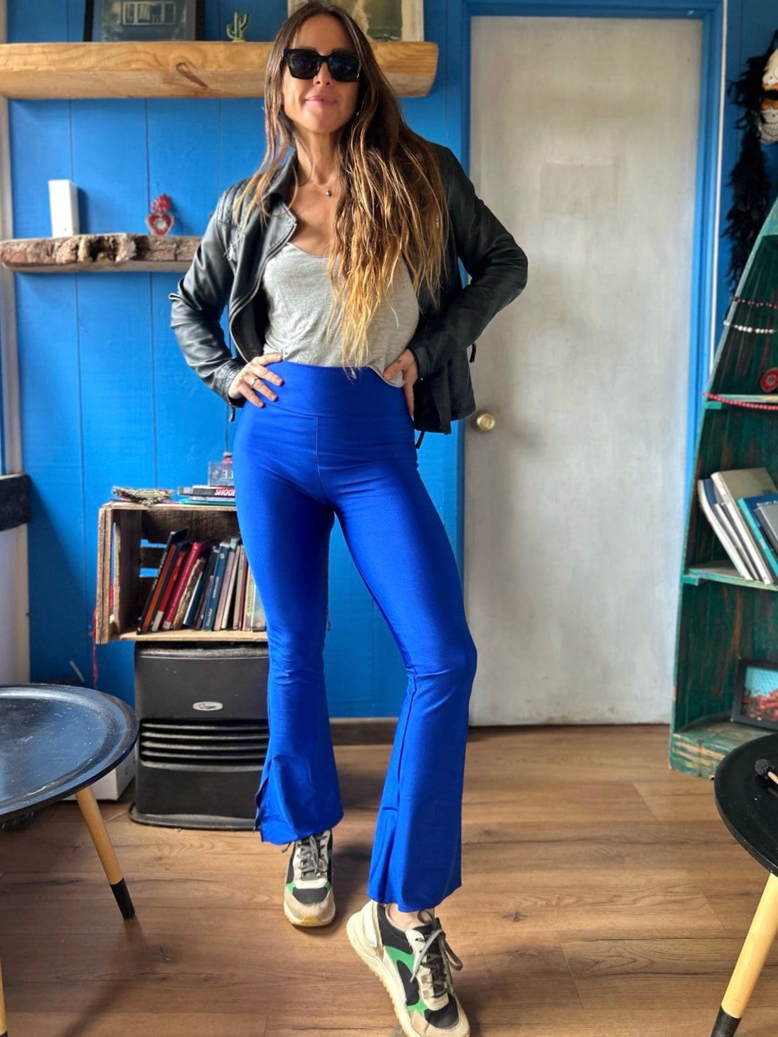Pantalón Capri lycra Azul Electric